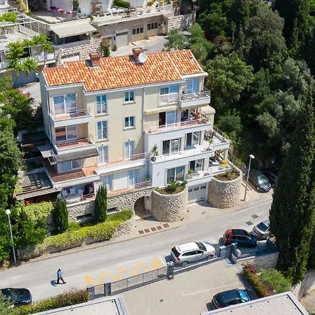 アパート Luxury Mr. Perfect ドゥブロブニク