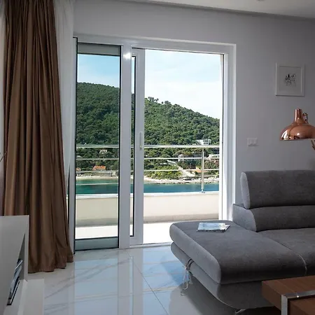 Luxury Mr. Perfect *